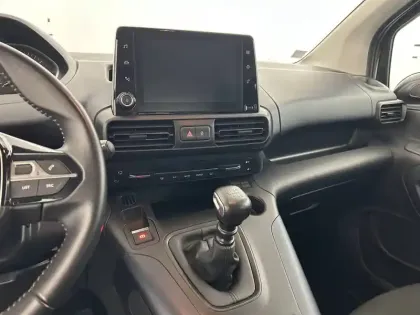 Photo 29 Peugeot Rifter  Standard BlueHDi 130 S&S BVM6