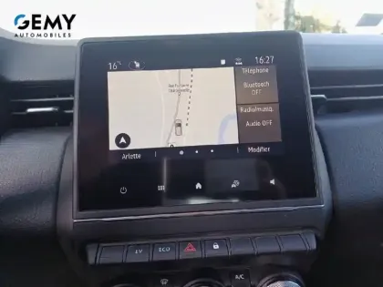 Photo 12 Renault Clio  E-Tech 140