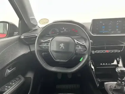 Photo 8 Peugeot 208  PureTech 100 S&S BVM6