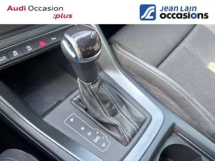 Photo 12 Audi Q3  35 TDI 150 ch S tronic 7