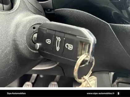 Photo 21 Opel Corsa Gén. VI Ph1 NG Edition 5