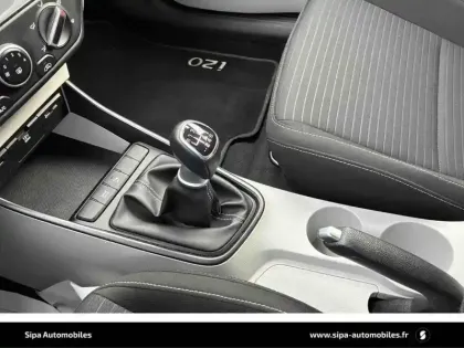 Photo 18 Hyundai I20  1.0 T-GDi 100 Hybrid 48V