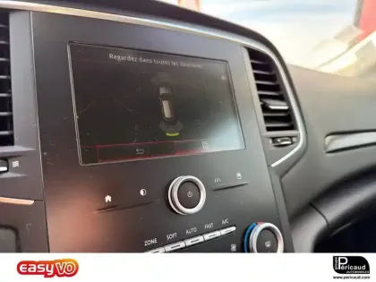 Photo 16 Renault Megane Mégane IV Berline TCe 100 Energy