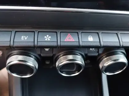 Photo 6 Renault Arkana  E-Tech hybride 145 - 22