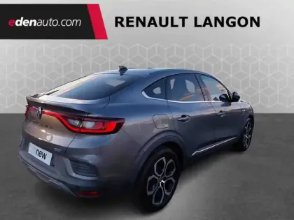 Photo 37 Renault Arkana  E-Tech hybride 145 - 22