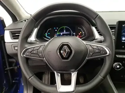 Photo 33 Renault Captur  E-Tech full hybrid 145