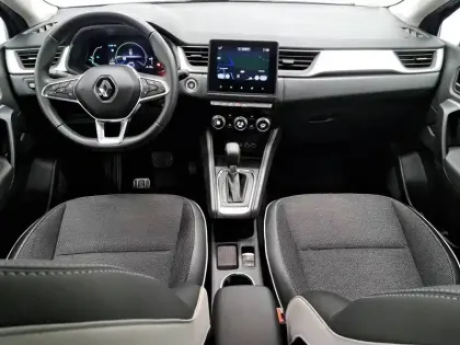 Photo 43 Renault Captur  E-Tech full hybrid 145