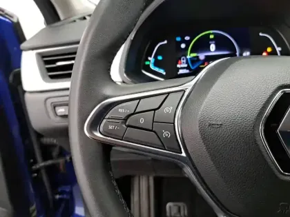 Photo 31 Renault Captur  E-Tech full hybrid 145