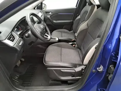 Photo 27 Renault Captur  E-Tech full hybrid 145