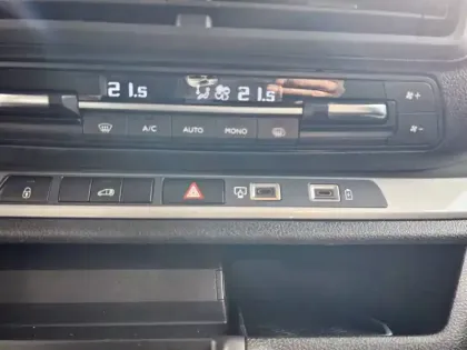 Photo 14 Citroën Jumpy  FGN M DIESEL 150 CH AUTOMAT.