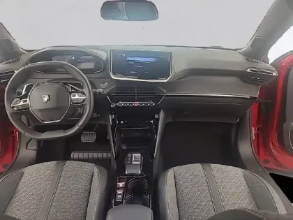 Photo 31 Peugeot 2008  PureTech 130 S&S EAT8