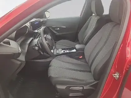 Photo 10 Peugeot 2008  PureTech 130 S&S EAT8