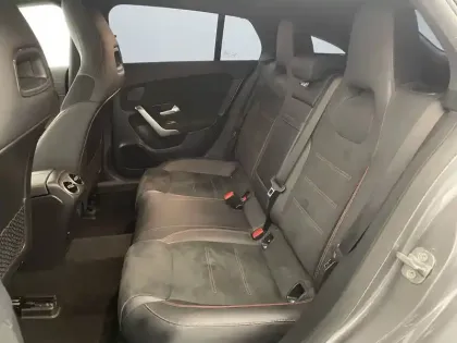 Photo 15 Mercedes CLA  Shooting Brake 200 d 8G-DCT