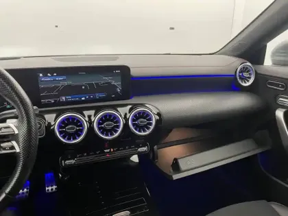 Photo 27 Mercedes CLA  Shooting Brake 200 d 8G-DCT