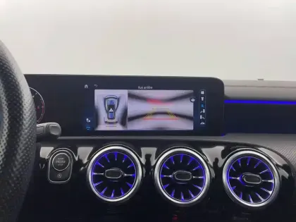 Photo 26 Mercedes CLA  Shooting Brake 200 d 8G-DCT