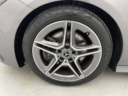 Photo 17 Mercedes CLA  Shooting Brake 200 d 8G-DCT