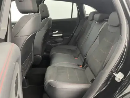 Photo 15 Mercedes GLA  250 e Hybrid EQ 8G-DCT