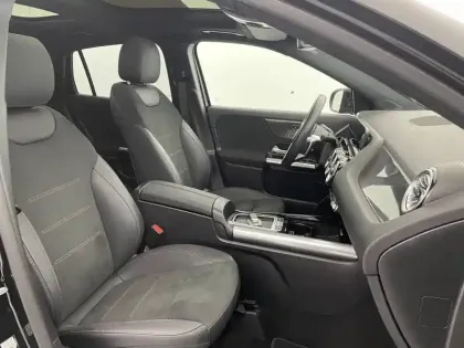 Photo 25 Mercedes GLA  250 e Hybrid EQ 8G-DCT