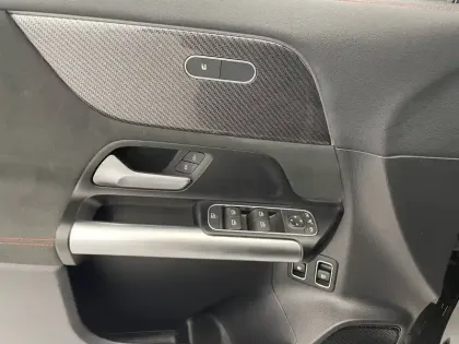 Photo 24 Mercedes GLA  250 e Hybrid EQ 8G-DCT