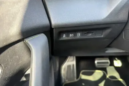 Photo 32 Peugeot 308  PHEV 225 e-EAT8