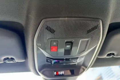 Photo 95 Peugeot 308  PHEV 225 e-EAT8