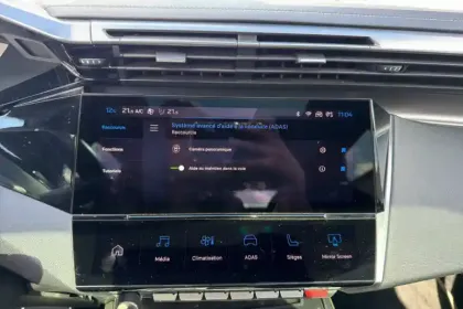 Photo 23 Peugeot 308  PHEV 225 e-EAT8