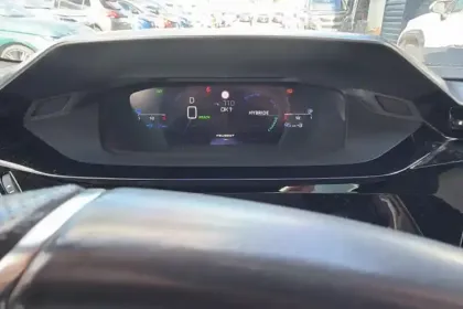 Photo 41 Peugeot 308  PHEV 225 e-EAT8