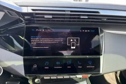 Photo 16 Peugeot 308  PHEV 225 e-EAT8