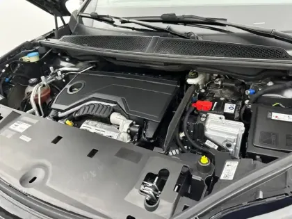 Photo 14 Peugeot 3008  Hybrid 136 e-DCS6