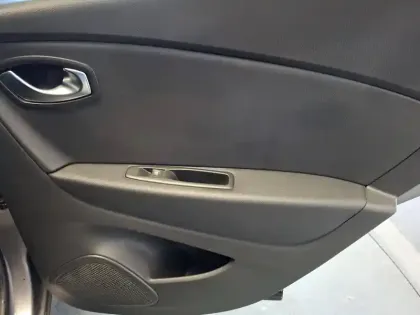 Photo 25 Renault Captur  dCi 90