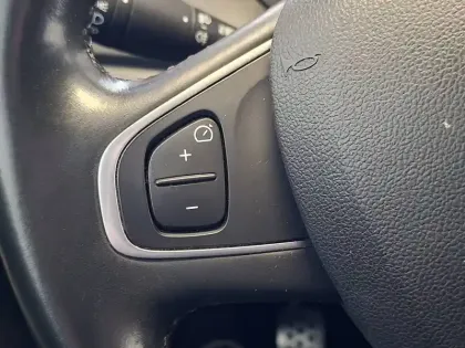 Photo 38 Renault Captur  dCi 90