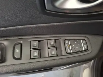 Photo 16 Renault Captur  dCi 90