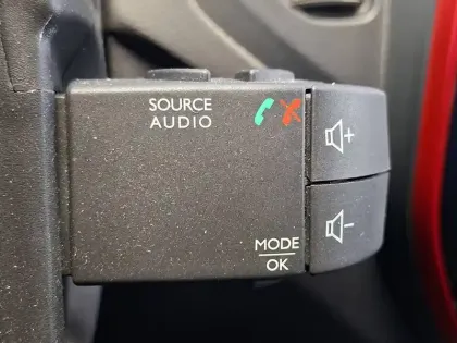 Photo 37 Renault Captur  dCi 90