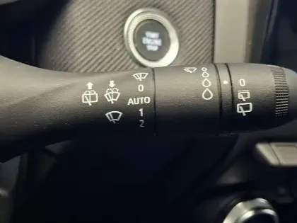 Photo 36 Renault Clio  E-Tech full hybrid 145