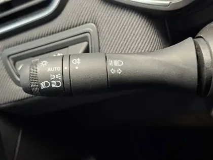 Photo 35 Renault Clio  E-Tech full hybrid 145