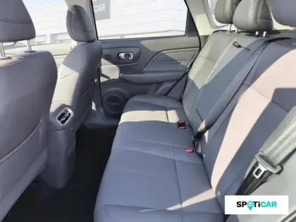 Photo 11 Leapmotor B10  BEV 67.1 kWh - 160 kW