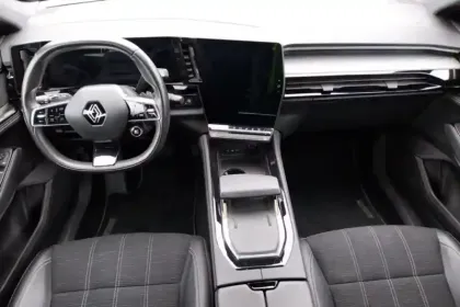 Photo 8 Renault Austral  E-Tech hybrid 200