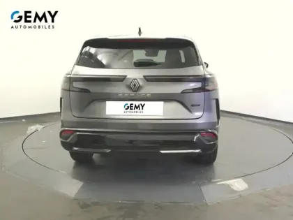 Photo 26 Renault Espace  E-Tech full hybrid 200 GSR2