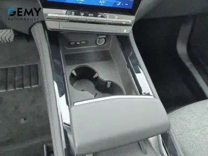 Photo 12 Renault Espace  E-Tech full hybrid 200 GSR2