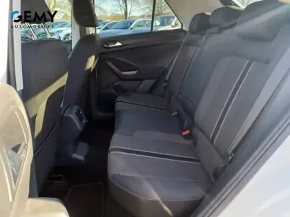 Photo 9 Volkswagen T-roc  1.0 TSI 115 Start/Stop BVM6