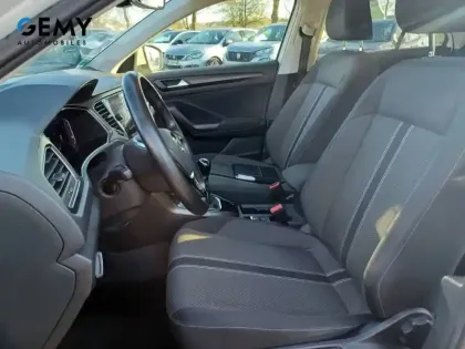 Photo 8 Volkswagen T-roc  1.0 TSI 115 Start/Stop BVM6