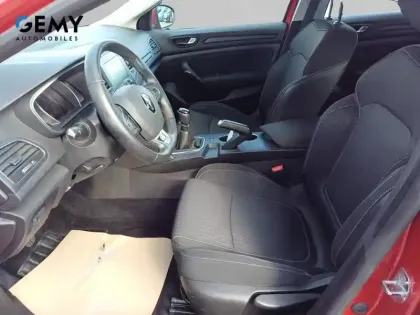 Photo 8 Renault Megane Mégane IV Berline TCe 130 Energy