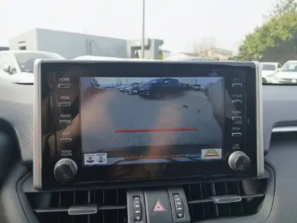 Photo 15 Toyota Rav4 Gén. V Ph1 Dynamic Business 5