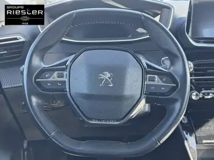 Photo 8 Peugeot 208  Electrique 50 kWh 136ch