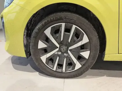 Photo 72 Peugeot 208  100 S&S BVM6