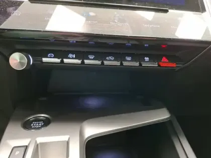 Photo 63 Peugeot 308  BlueHDi 130ch S&S EAT8