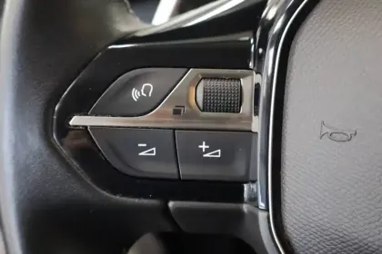 Photo 28 Peugeot Rifter  Long PureTech 130 S&S EAT8 5pl