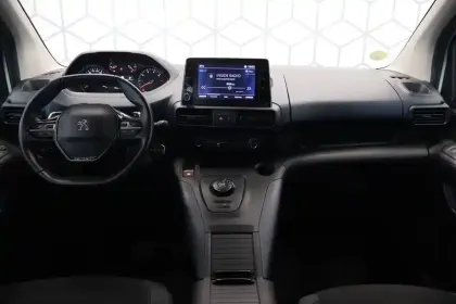 Photo 8 Peugeot Rifter  Long PureTech 130 S&S EAT8 5pl