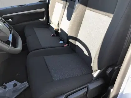 Photo 31 Peugeot Expert  FGN M DIESEL 150 CH AUTOMATIQUE