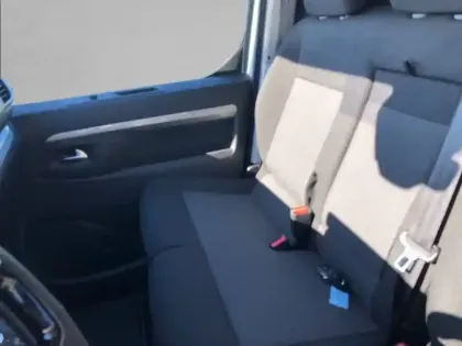 Photo 32 Peugeot Expert  FGN M DIESEL 150 CH AUTOMATIQUE